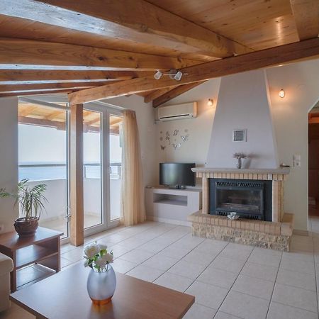Pantheon Attic Apartment Alonnisos Town Ngoại thất bức ảnh